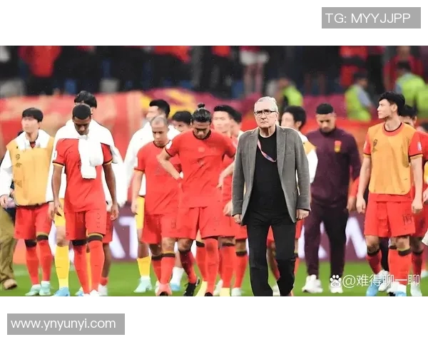 国足缺席的足球明星们如何在国际舞台上闪耀光芒